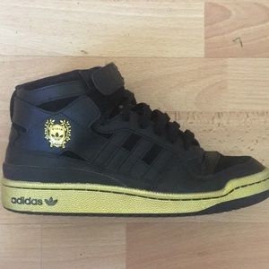 Blk & Gld Size 8-1/2 Adidas Hightop CIOIA